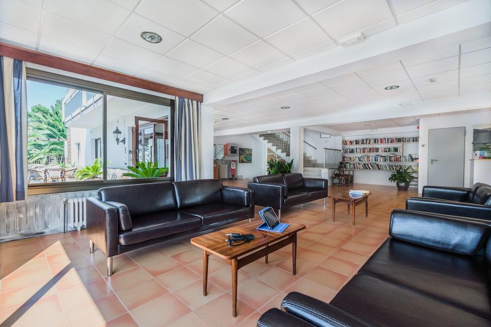Boutique Hotel Oriola Cala de Sant Vicenc Dış mekan fotoğraf