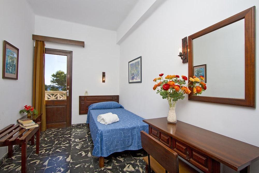 Boutique Hotel Oriola Cala de Sant Vicenc Dış mekan fotoğraf
