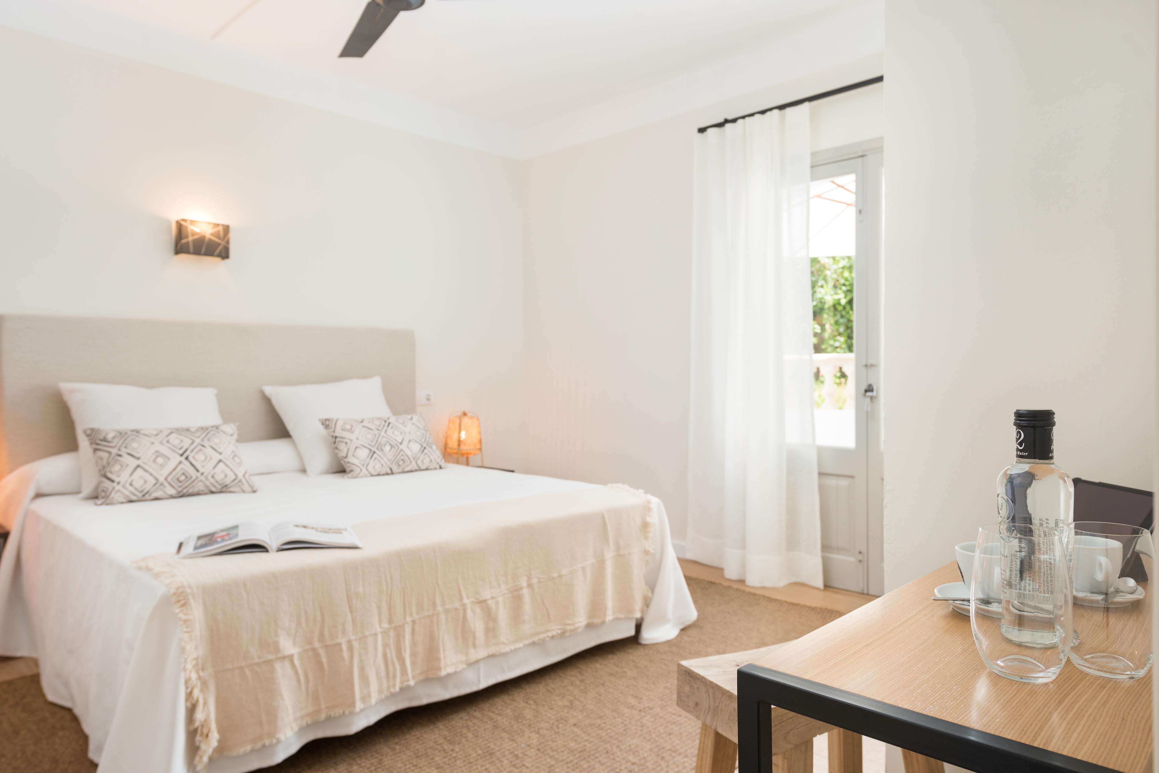 Boutique Hotel Oriola Cala de Sant Vicenc Dış mekan fotoğraf