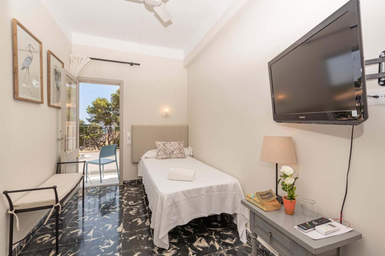 Boutique Hotel Oriola Cala de Sant Vicenc Dış mekan fotoğraf