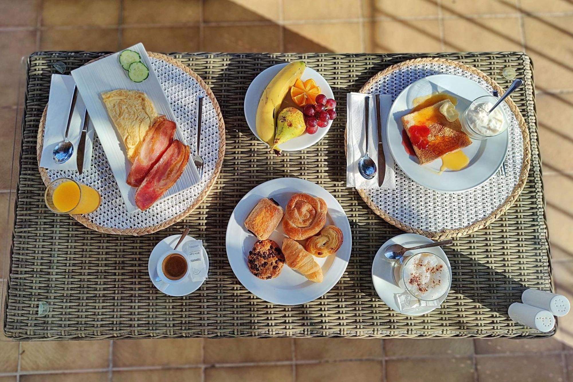 Boutique Hotel Oriola Cala de Sant Vicenc Dış mekan fotoğraf
